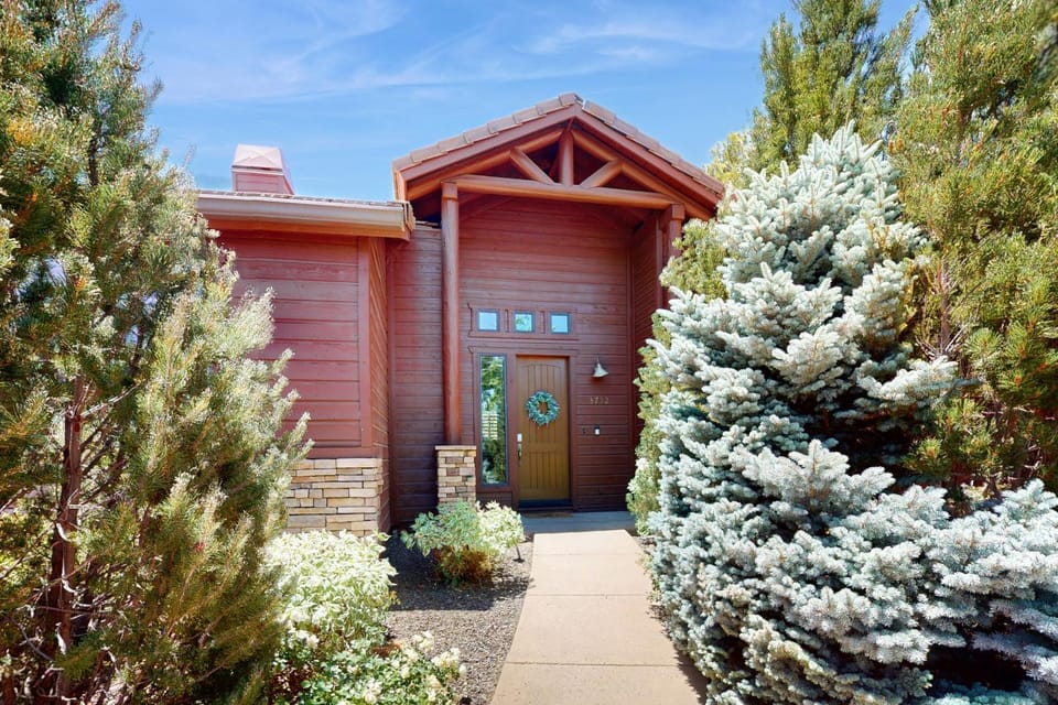 Golf, Trails & Lakes! Show Low Home w/ Bonus Suite House in Show Low