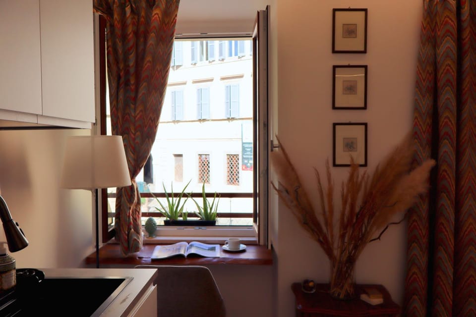 Kitchen or kitchenette, Seating area