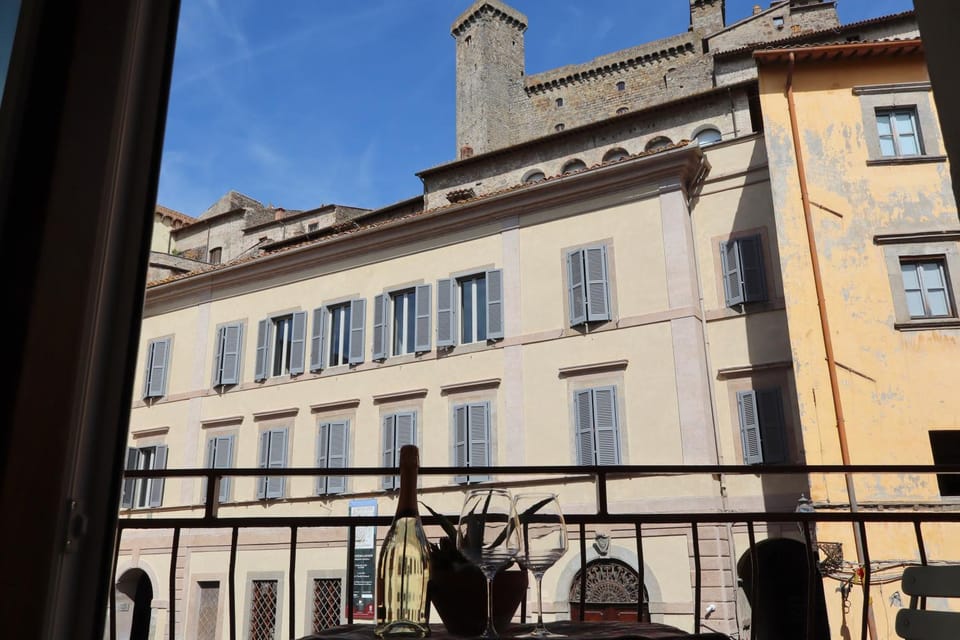 Balcony/Terrace, Landmark view