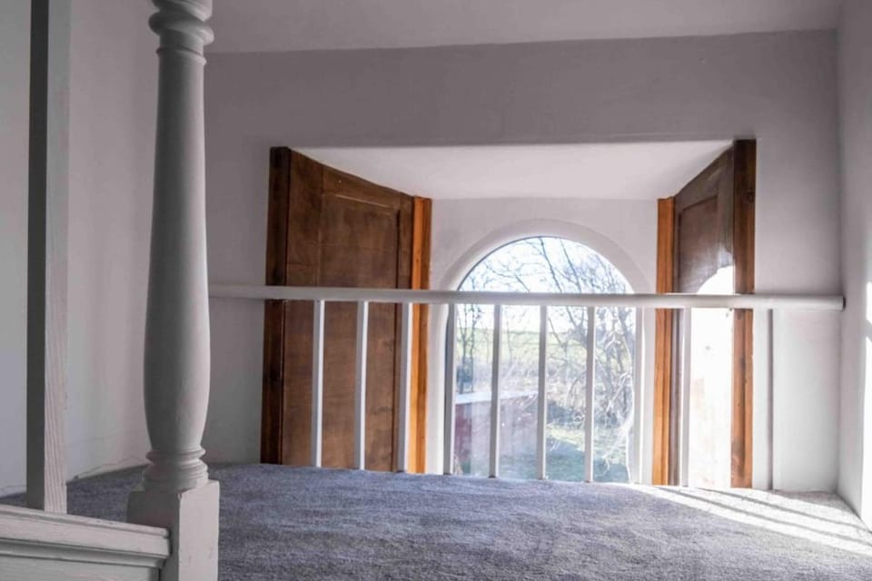 Secluded Hot Tub, Pool, Escape House in Copeland District