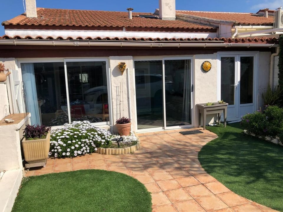 Villa avec piscine proche mer Villa in Nouvelle-Aquitaine