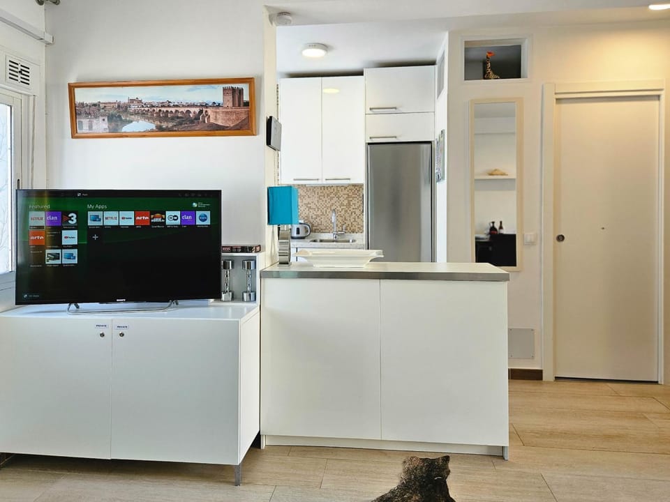 Communal lounge/ TV room, Living room