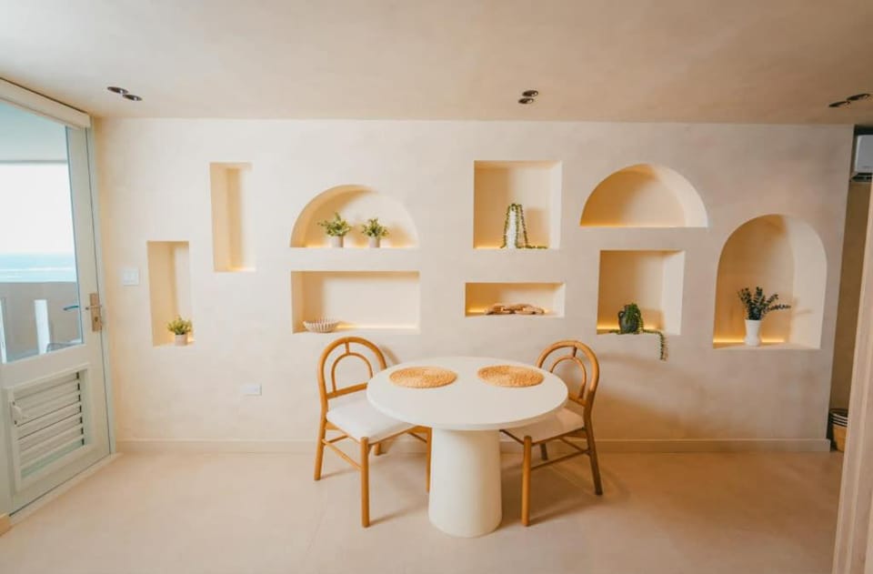 Ocean Breeze Sub-Penthouse Apartment in San Juan