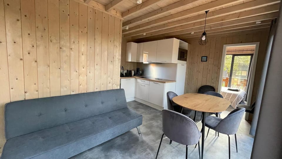 Kitchen or kitchenette, Living room, Dining area