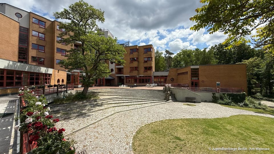 Property building, Garden, Garden view