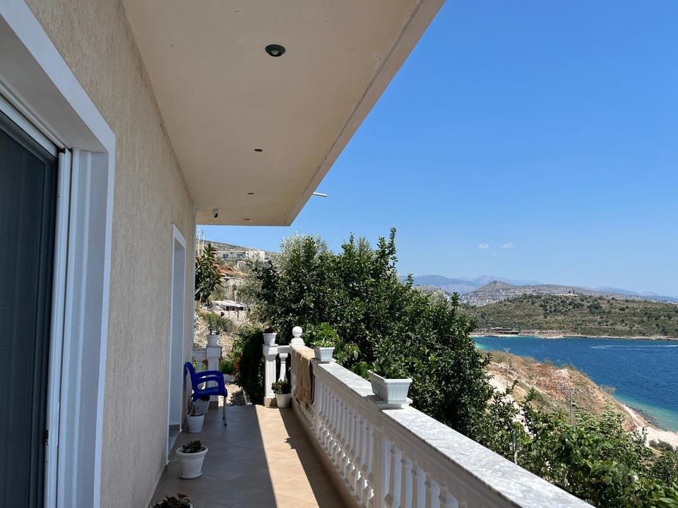 Guesthouse Majka Vacation rental in Sarandë