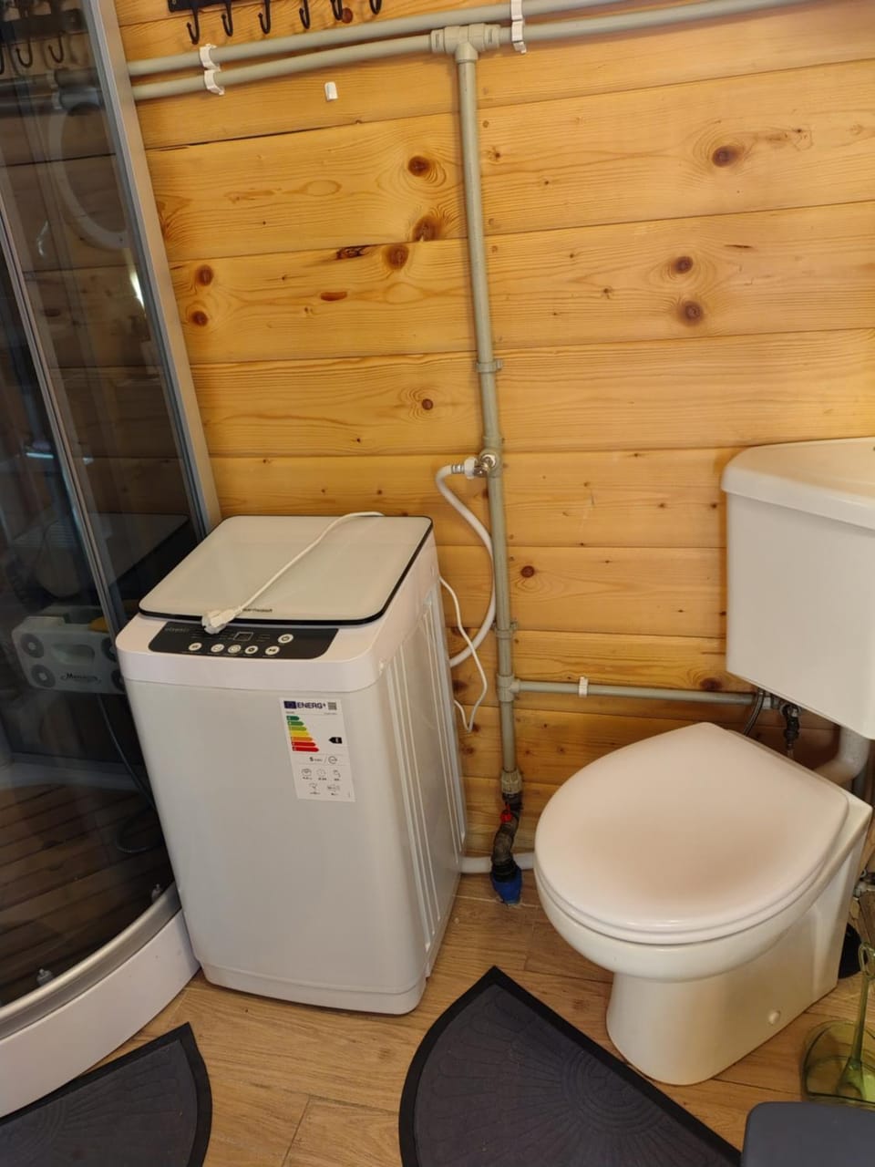 Toilet, Bathroom, washing machine