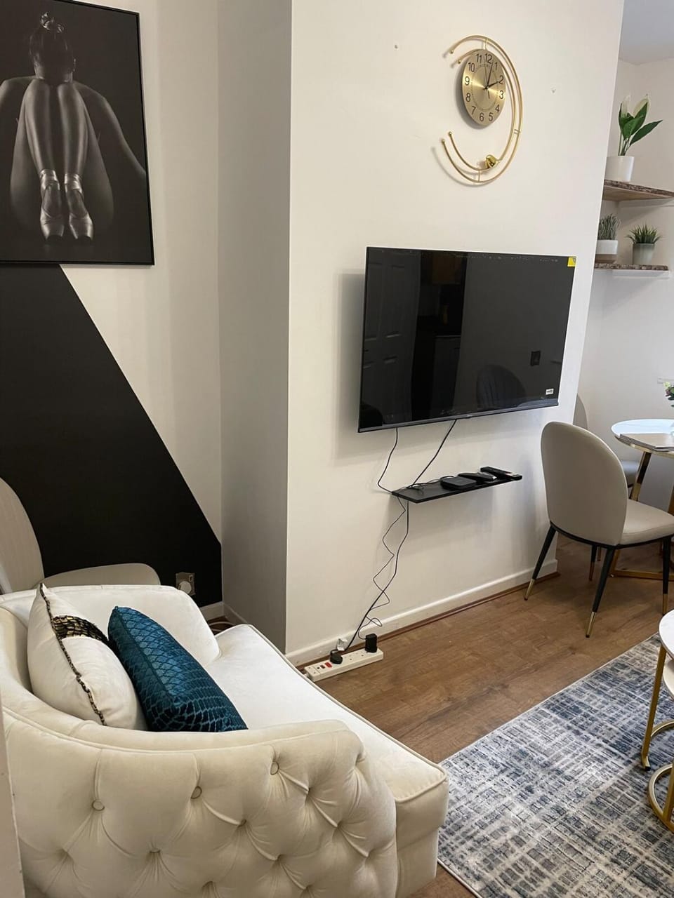 Workers Home - Free Parking House in Salford