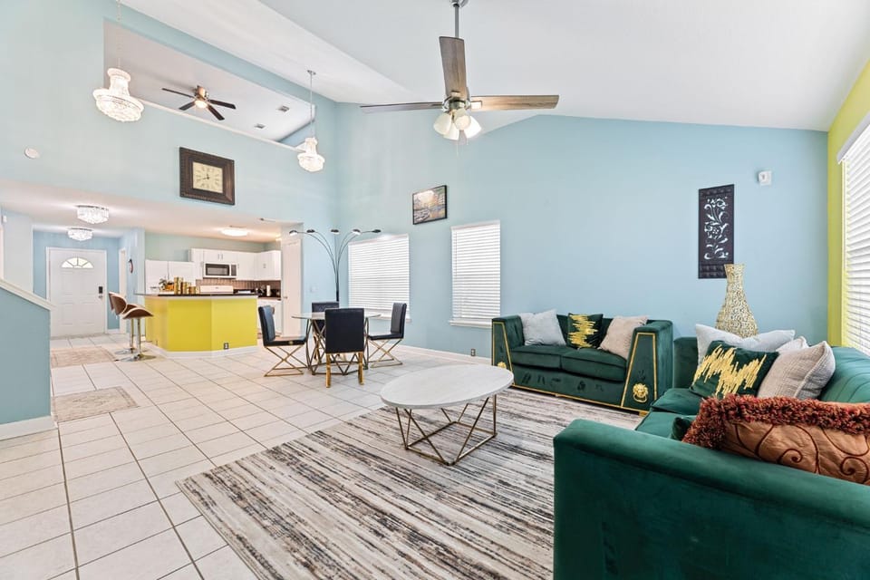 Kitchen or kitchenette, Living room, Dining area