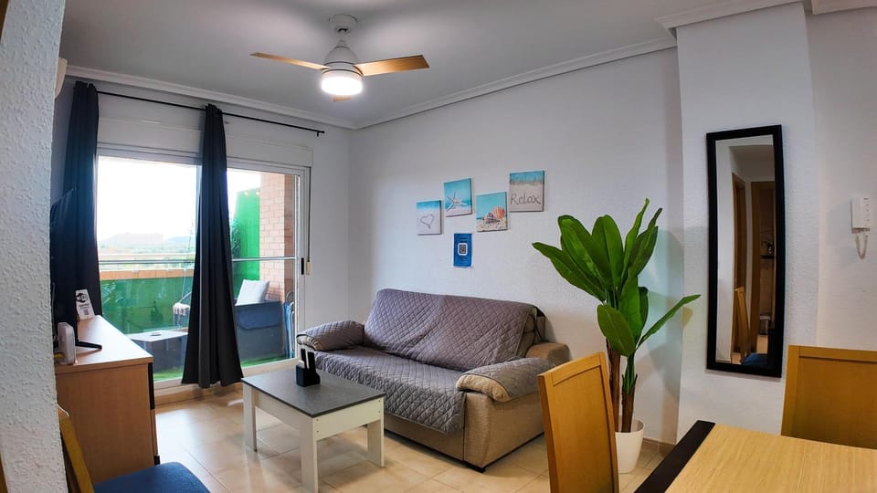 TV and multimedia, Living room, Photo of the whole room, Seating area, air conditioner