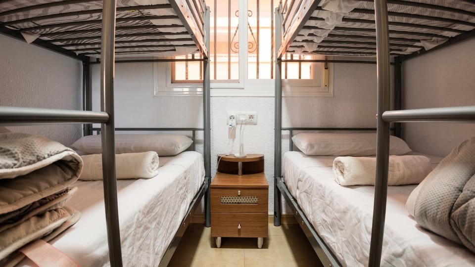 Bed, Living room, Photo of the whole room, Bedroom, bunk bed