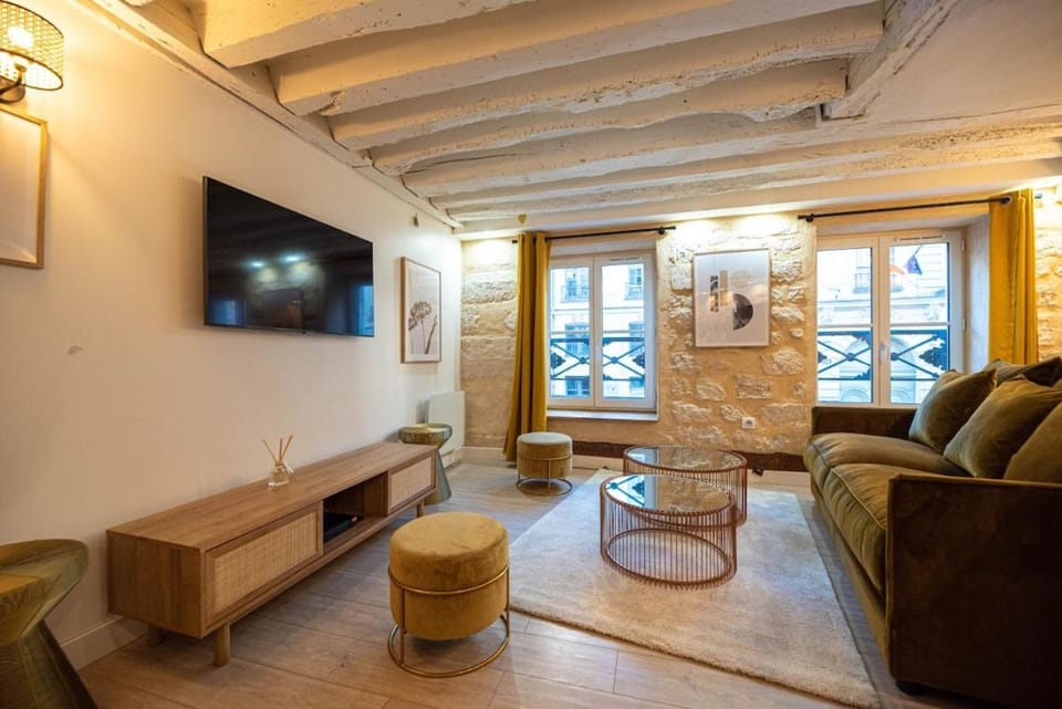 1BR - 4 people - Turenne - Place des Vosges Apartment in Paris