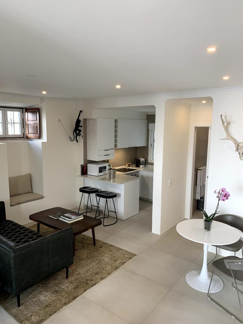 Kitchen or kitchenette, Living room, Dining area