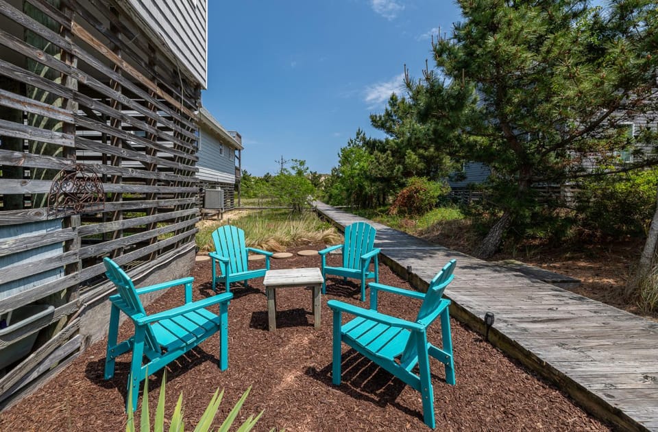 Seas The Day - Corolla, Sea Loft Village Condo, 65 Yards to Beach, Pool, Tennis House in Corolla