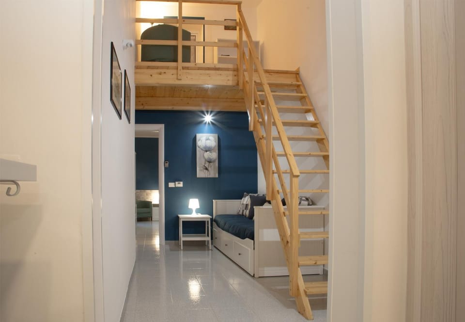 Other, Photo of the whole room, Bedroom