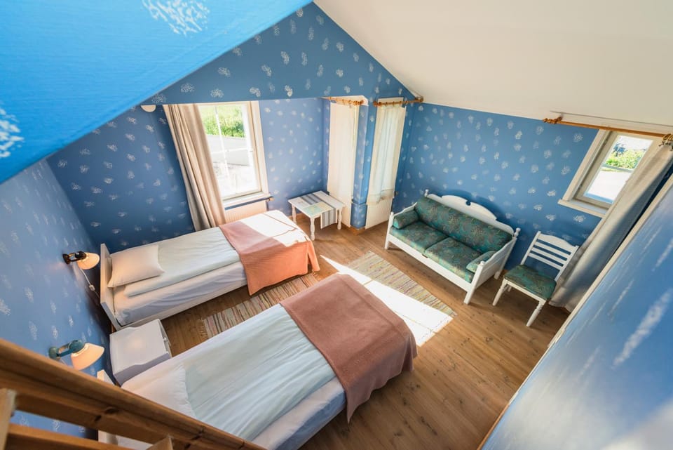Photo of the whole room