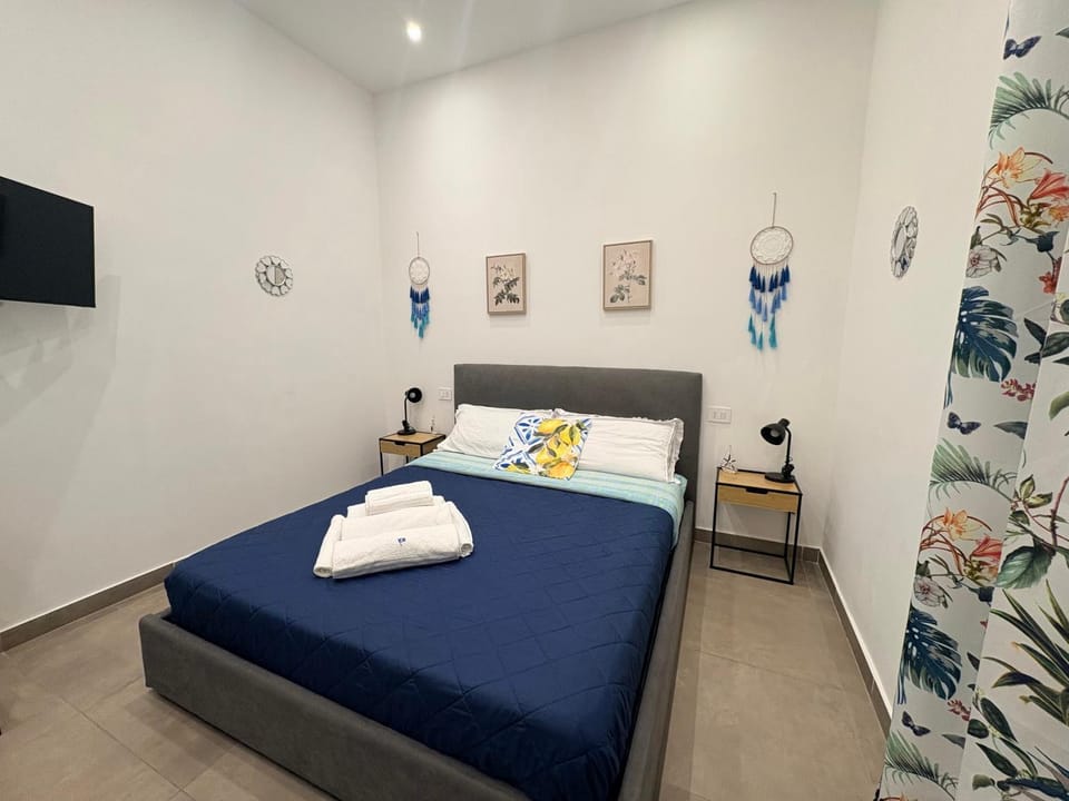 Vesuvio Rainbow FLY Apartment in Naples