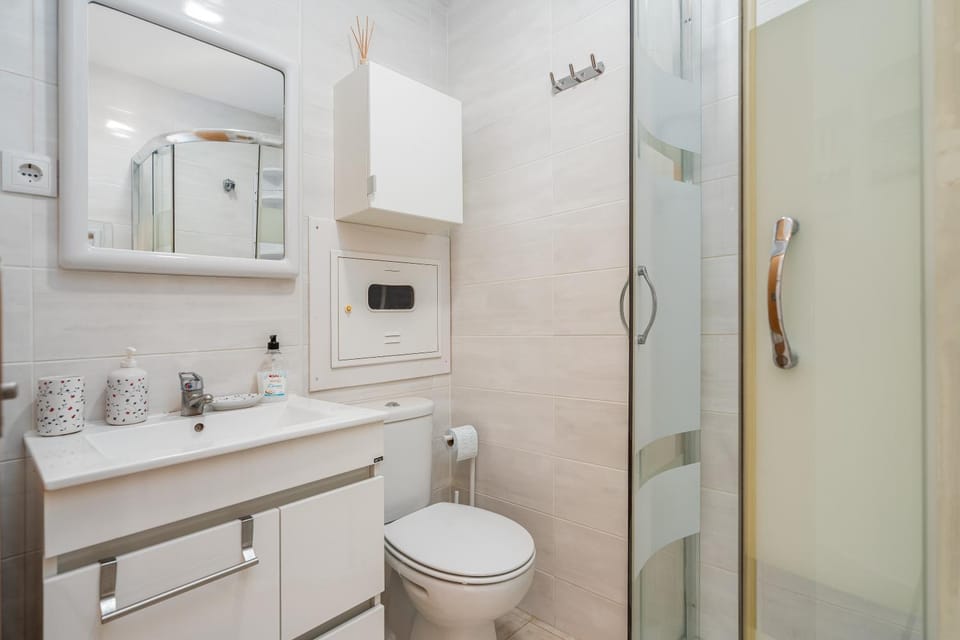 Bathroom, Living room