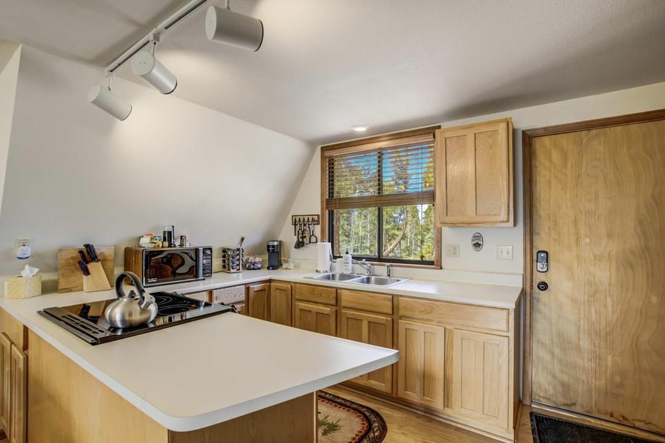 Slope Summit Rustic A-Frame Cabin w Scenic Views Cabin in Divide