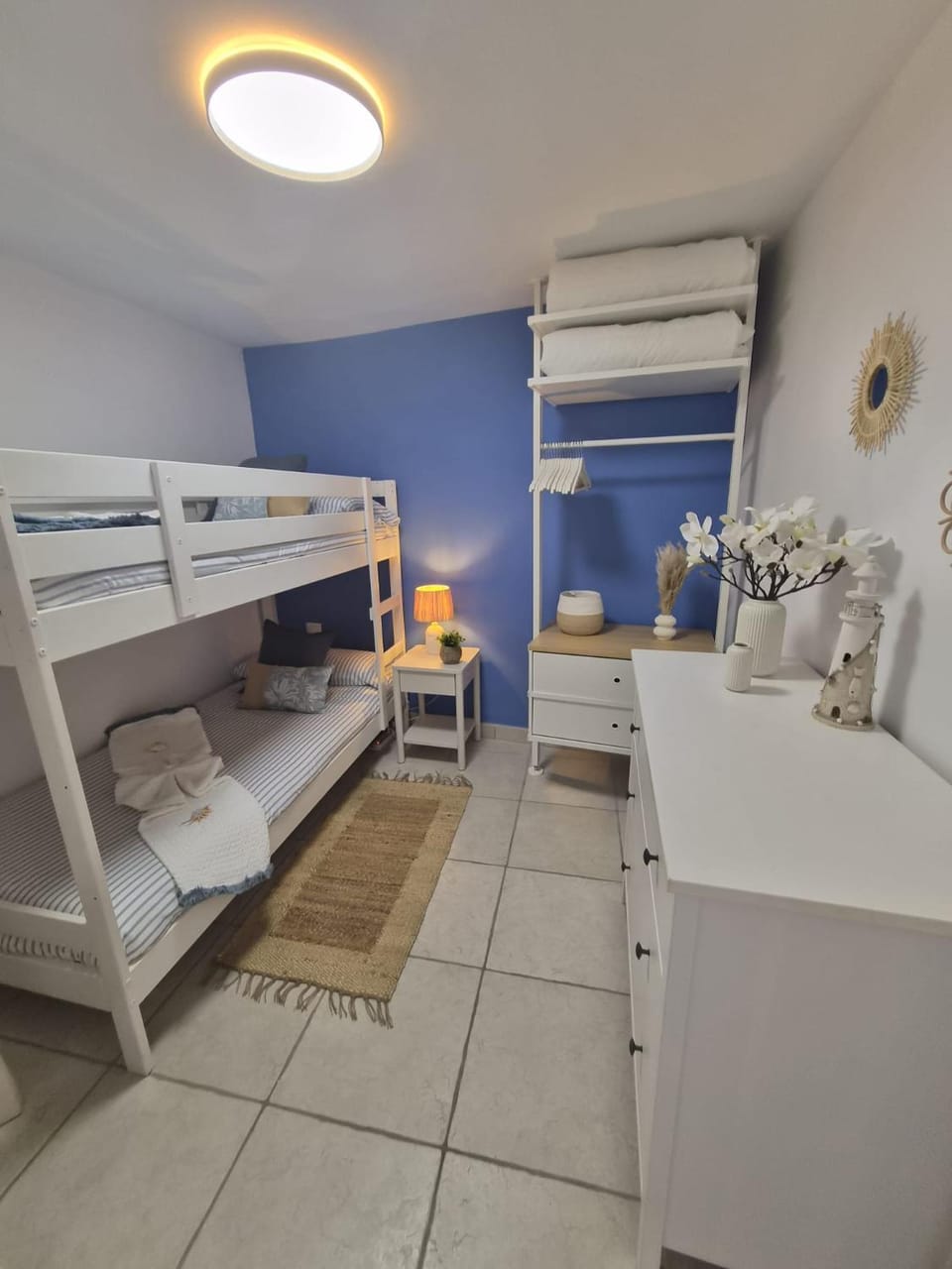 Photo of the whole room, Bedroom, bunk bed
