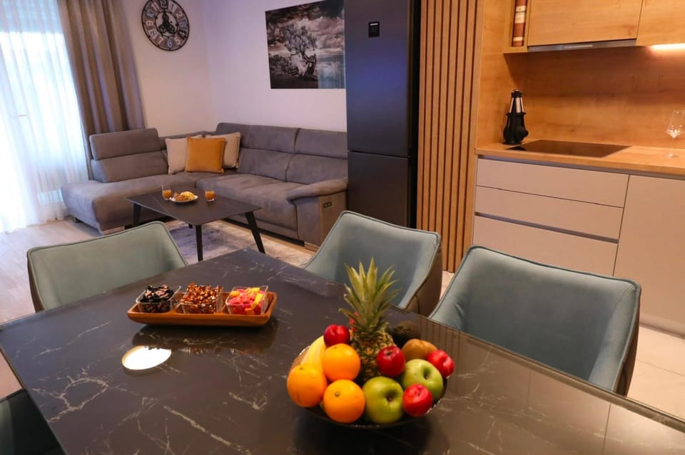 Harmony Luxe Residence Split Private Garage and Terrace Apartment in Split