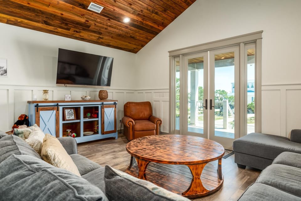 The Periwinkle New Listing Spring/Summer Availability! House in Dauphin Island
