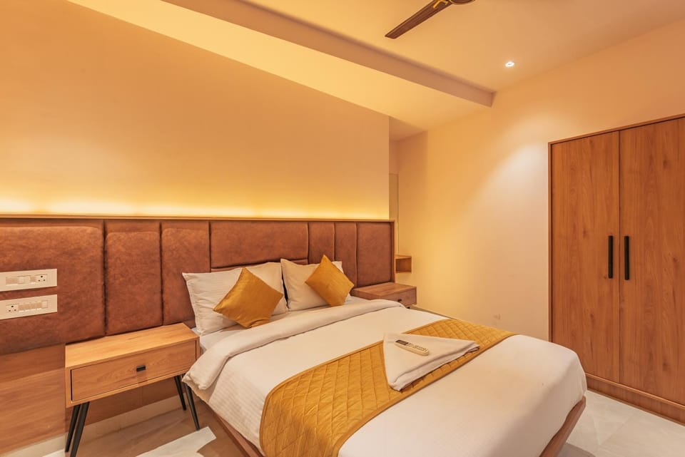 Bed, Photo of the whole room, Bedroom, wardrobe