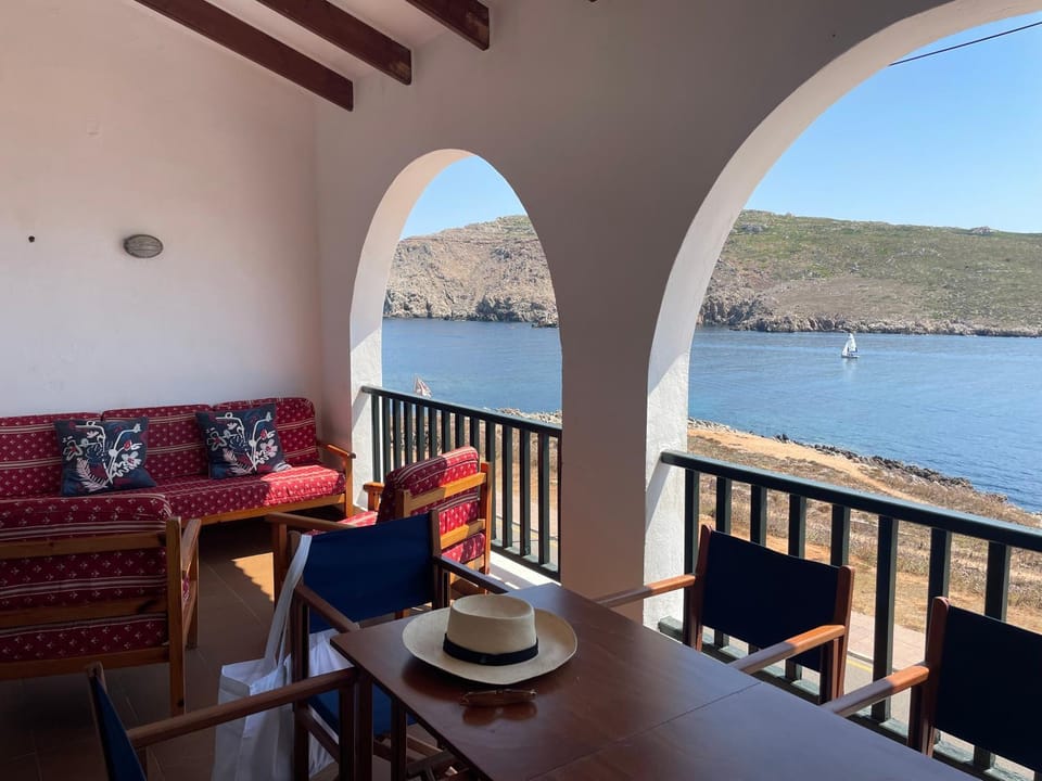 ES FAR AZUL by SOM Menorca Apartment in Fornells, Minorca