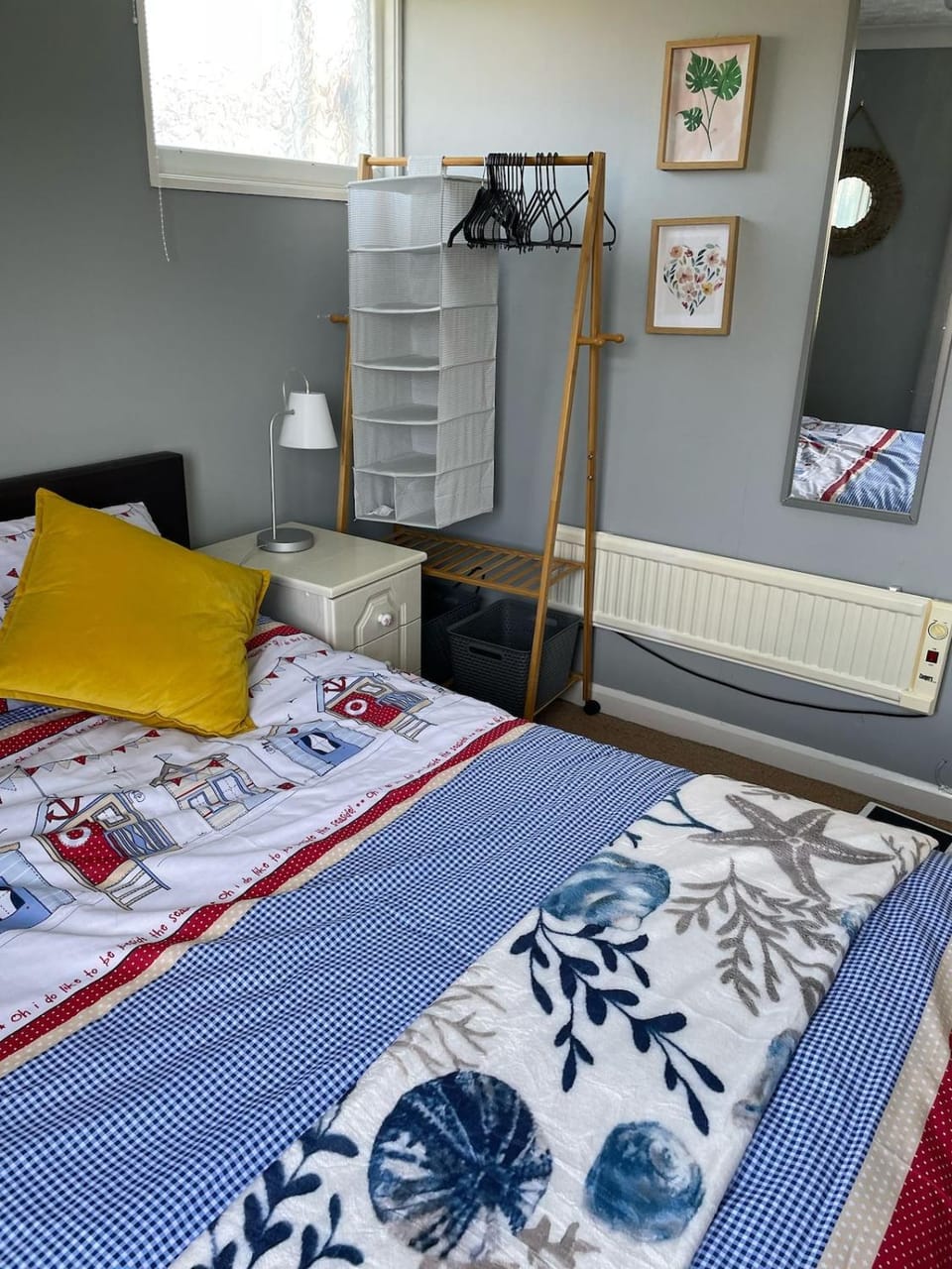Bridlington chalet lodge 248 south shore holiday village with electric coin box Chalet in England