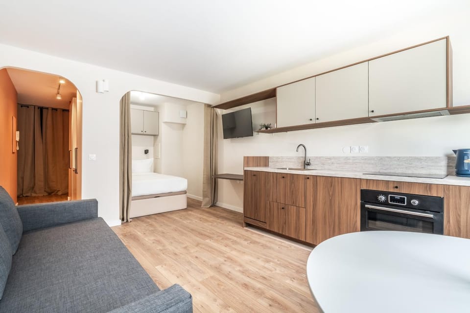 Studio Cozy Design - Batignolles Apartment in Paris
