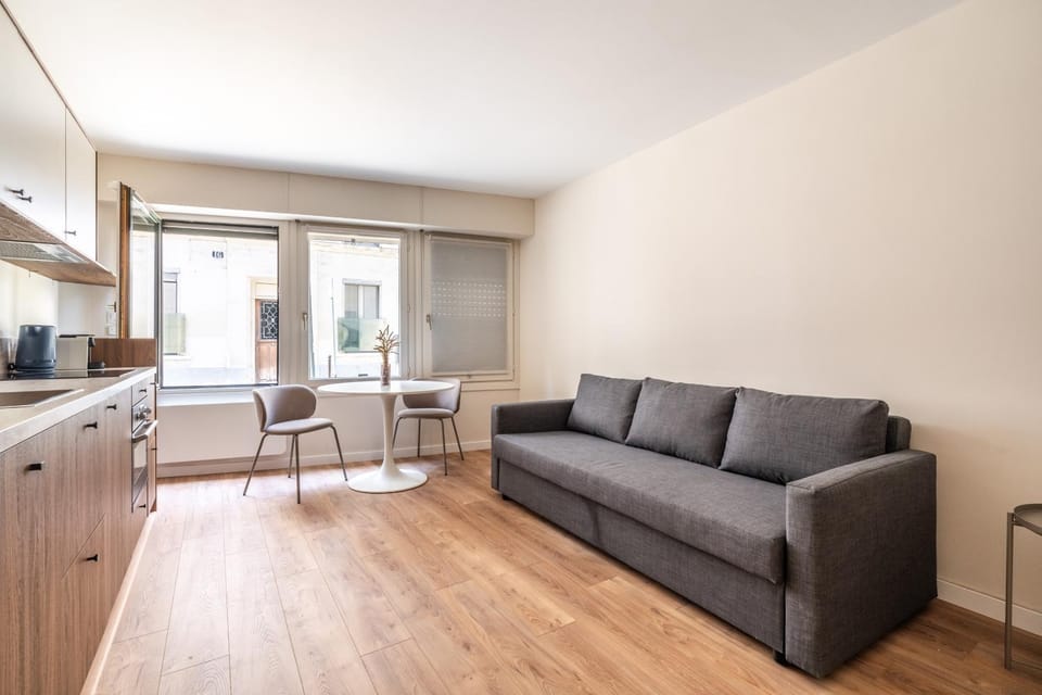 Studio Cozy Design - Batignolles Apartment in Paris