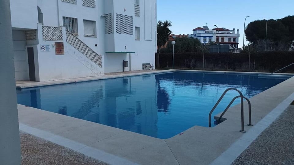 Azalea Carihuela Beach Apartment in Torremolinos