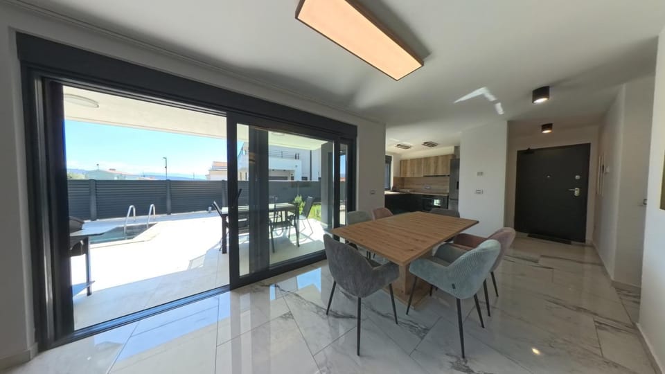 Balcony/Terrace, Balcony/Terrace, Kitchen or kitchenette, Living room, Seating area, Dining area