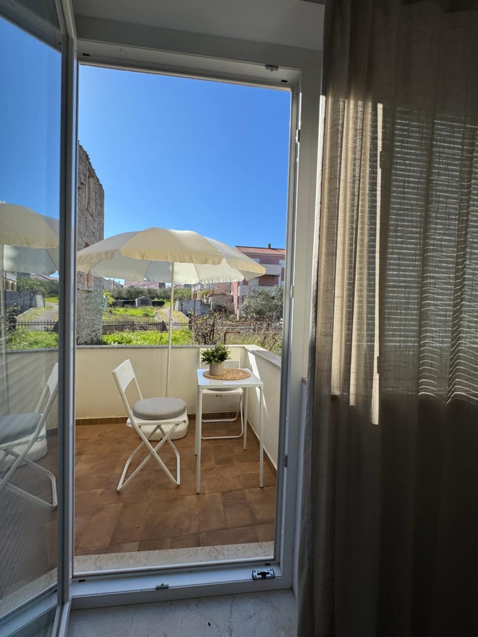 Apartmant SEASIDE - great location, 2 min from beach, sunny terrace Apartment in Šibenik-Knin County, Croatia
