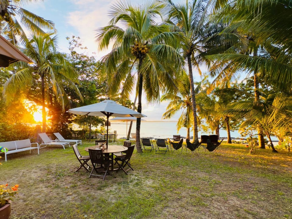 Day, Natural landscape, Garden, Sea view, Sunset, sunbed