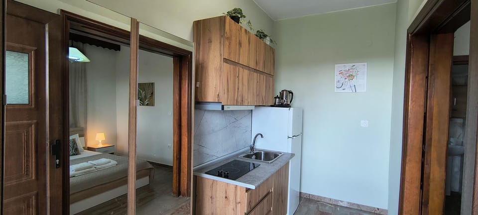 Kitchen or kitchenette, wardrobe