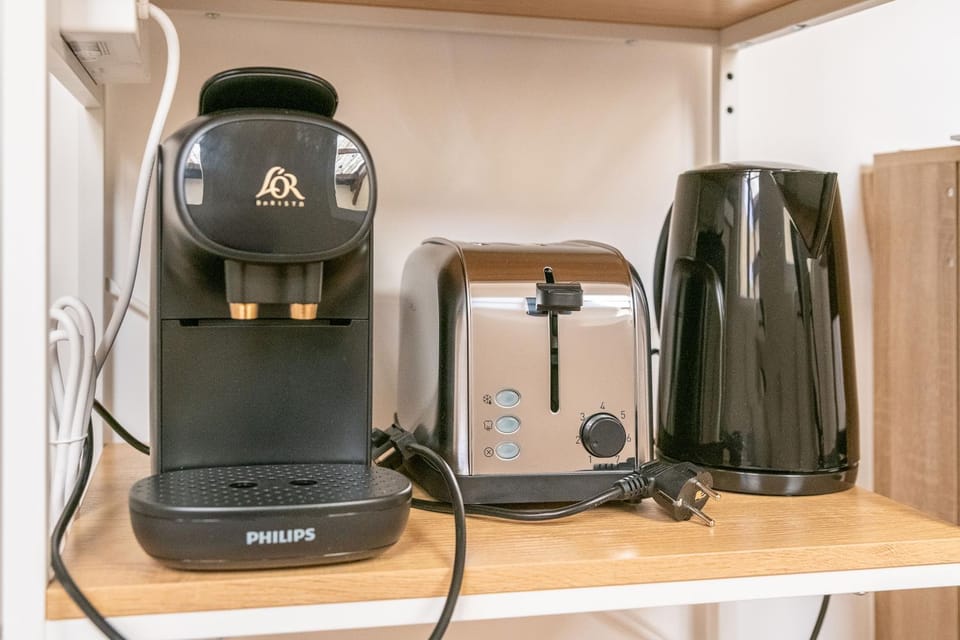 Coffee/tea facilities, Kitchen or kitchenette, toaster
