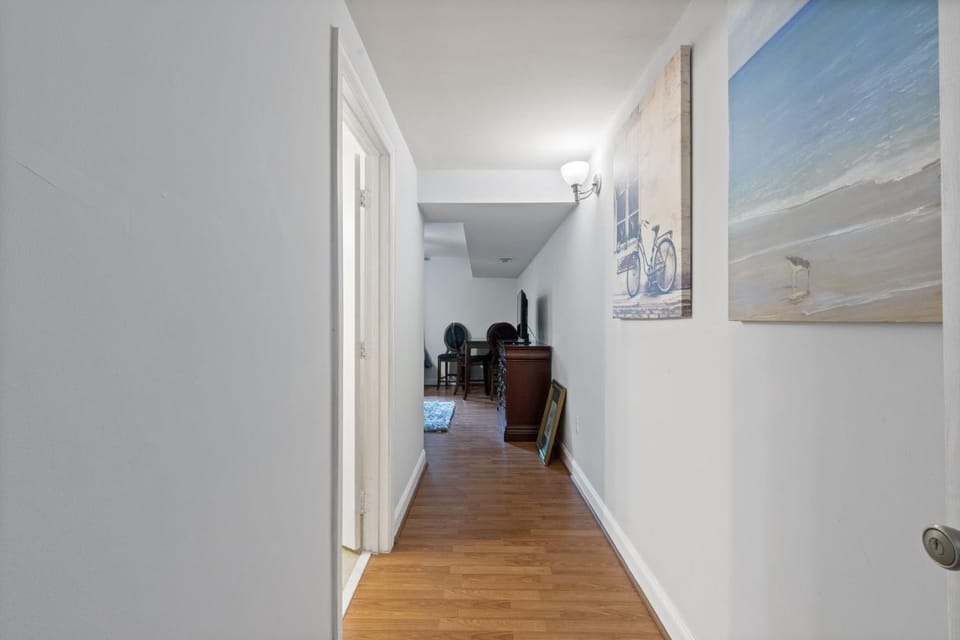 Apartment in Basement Apartment in Virginia