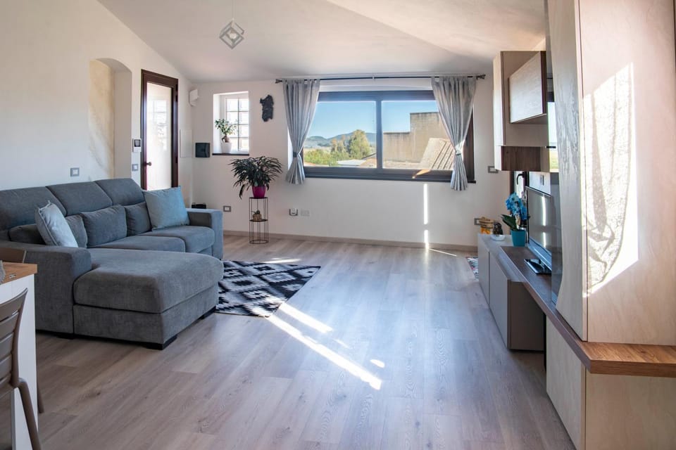 TV and multimedia, Living room, Photo of the whole room, Seating area