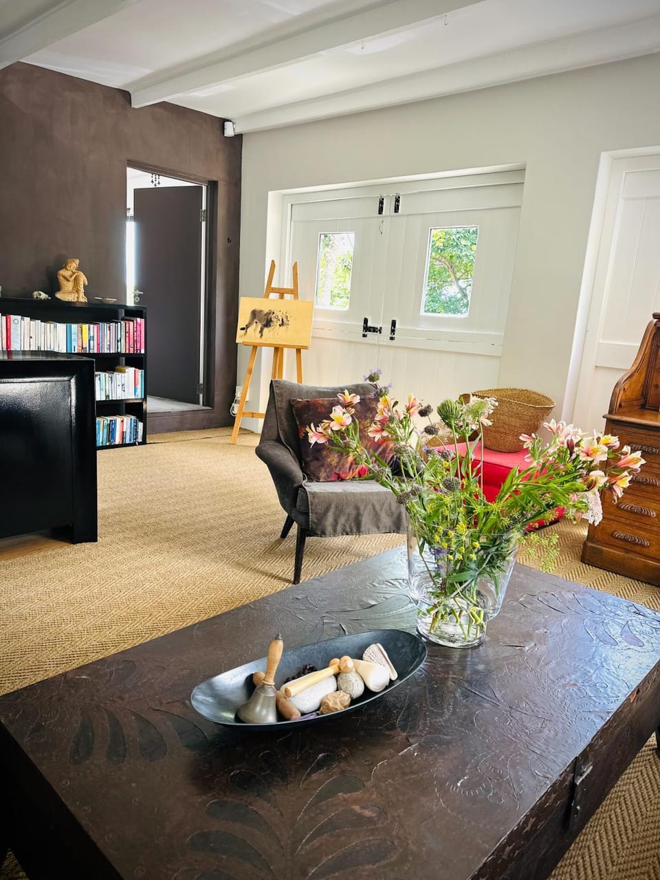 Living room, Seating area