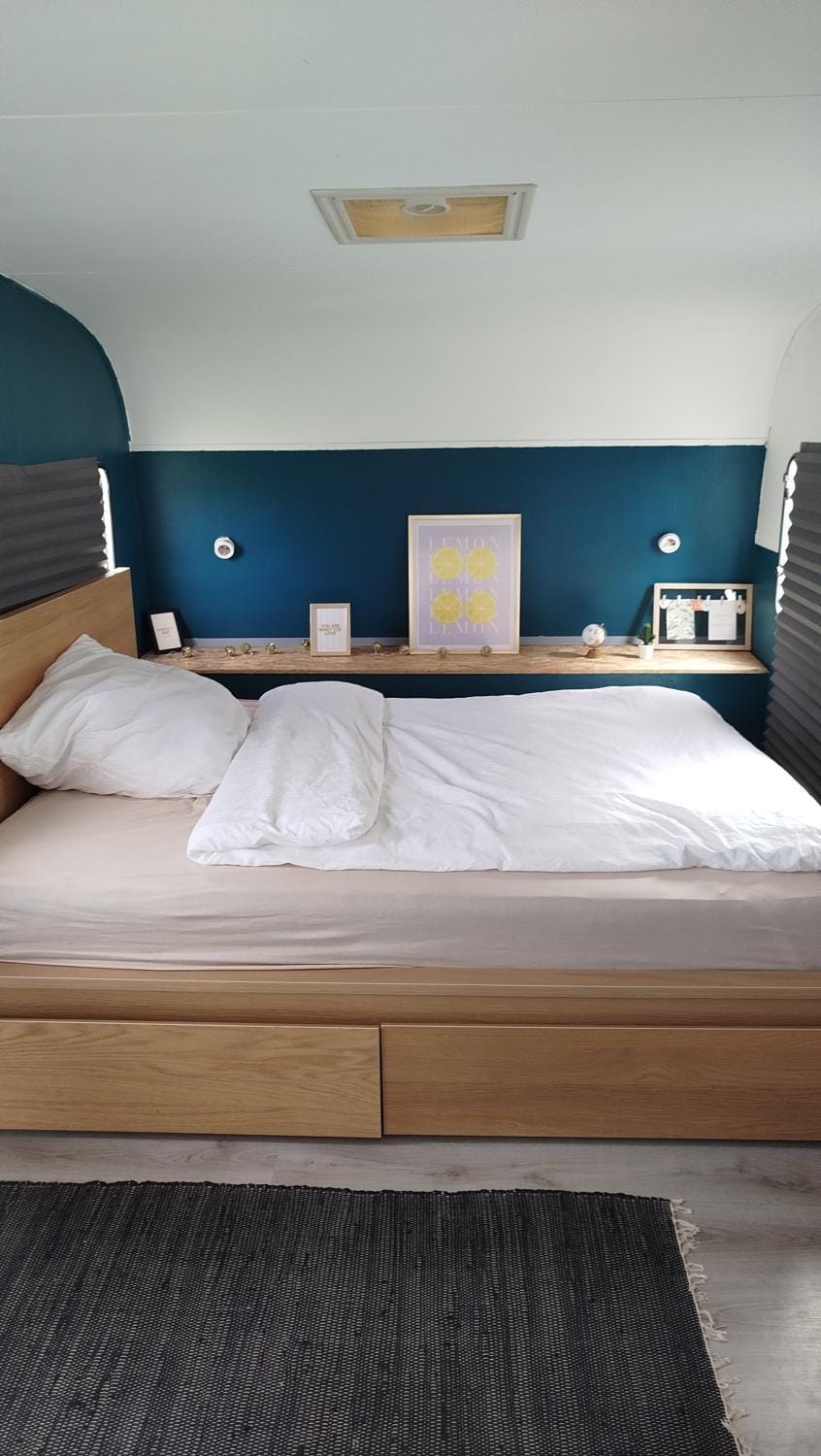 Wohnwagen auf Tierschutz Landhof inmitten der Natur Campground/ 
RV Resort in Lubeck