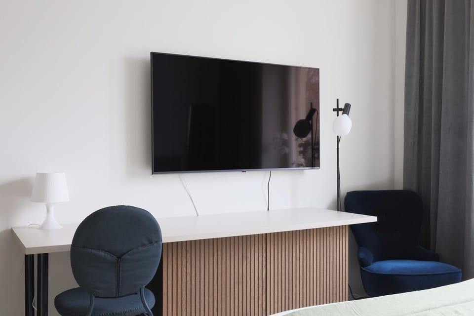 TV and multimedia, Seating area