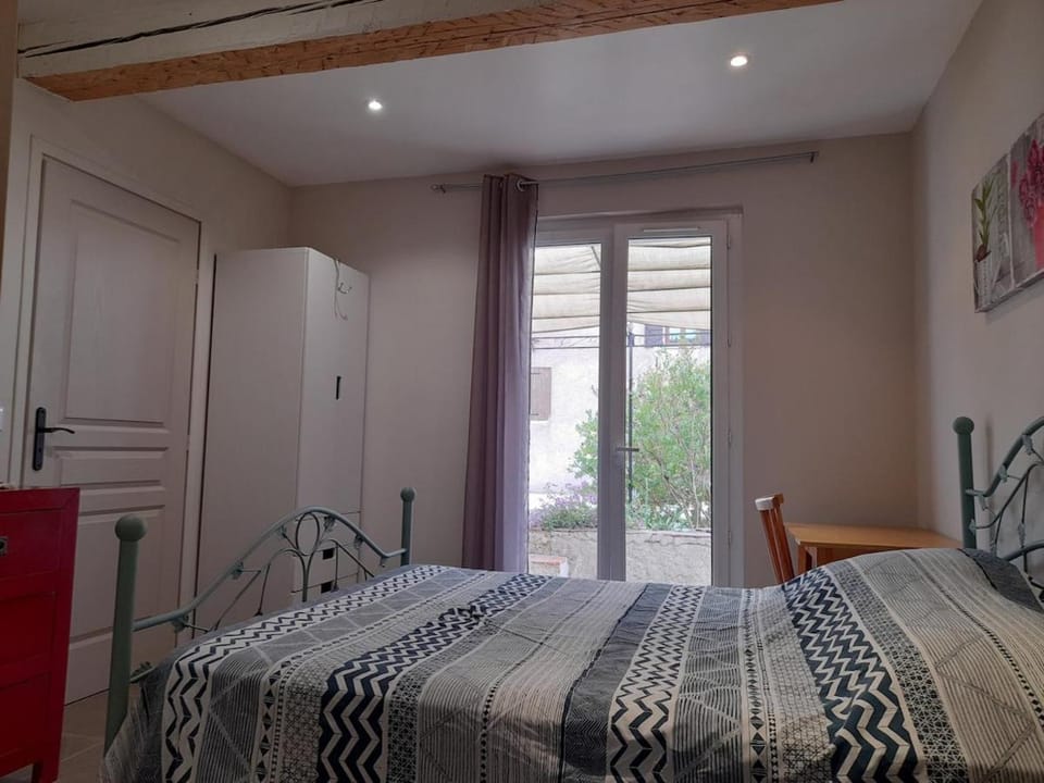 Jolie Studio plein pieds proche plage Apartment in French Riviera