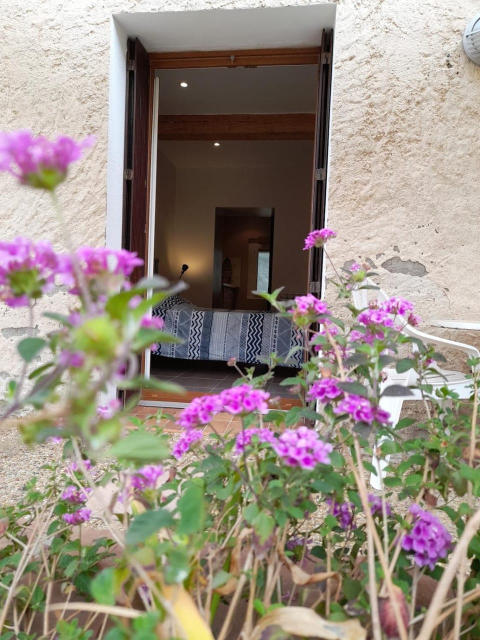 Jolie Studio plein pieds proche plage Apartment in French Riviera