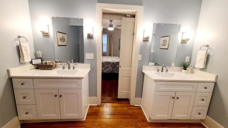 1860 House In the Heart of Downtown House in Wilmington