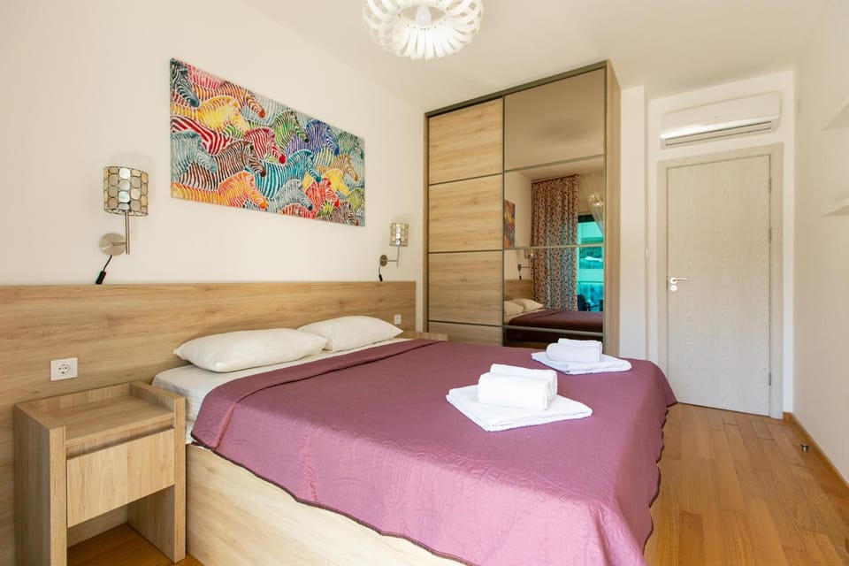 Bed, Bedroom, wardrobe