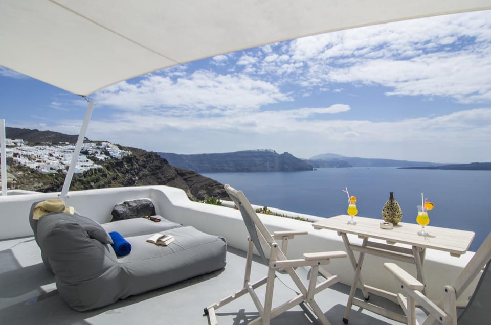 View (from property/room), Balcony/Terrace, Sea view