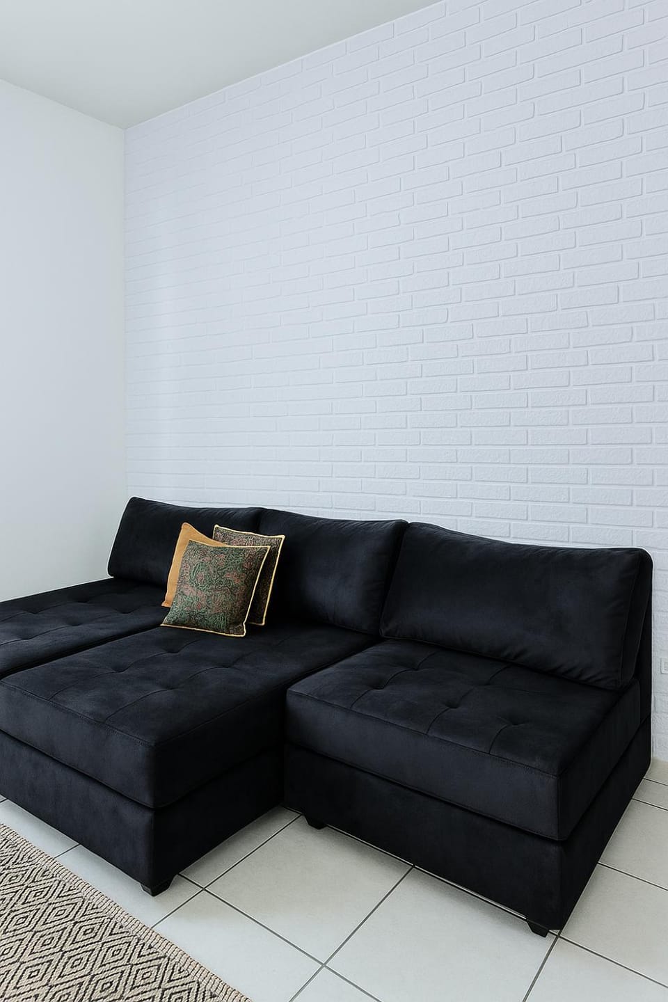 Living room, Seating area, internet, internet