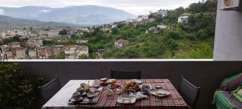 Balcony/Terrace, Food