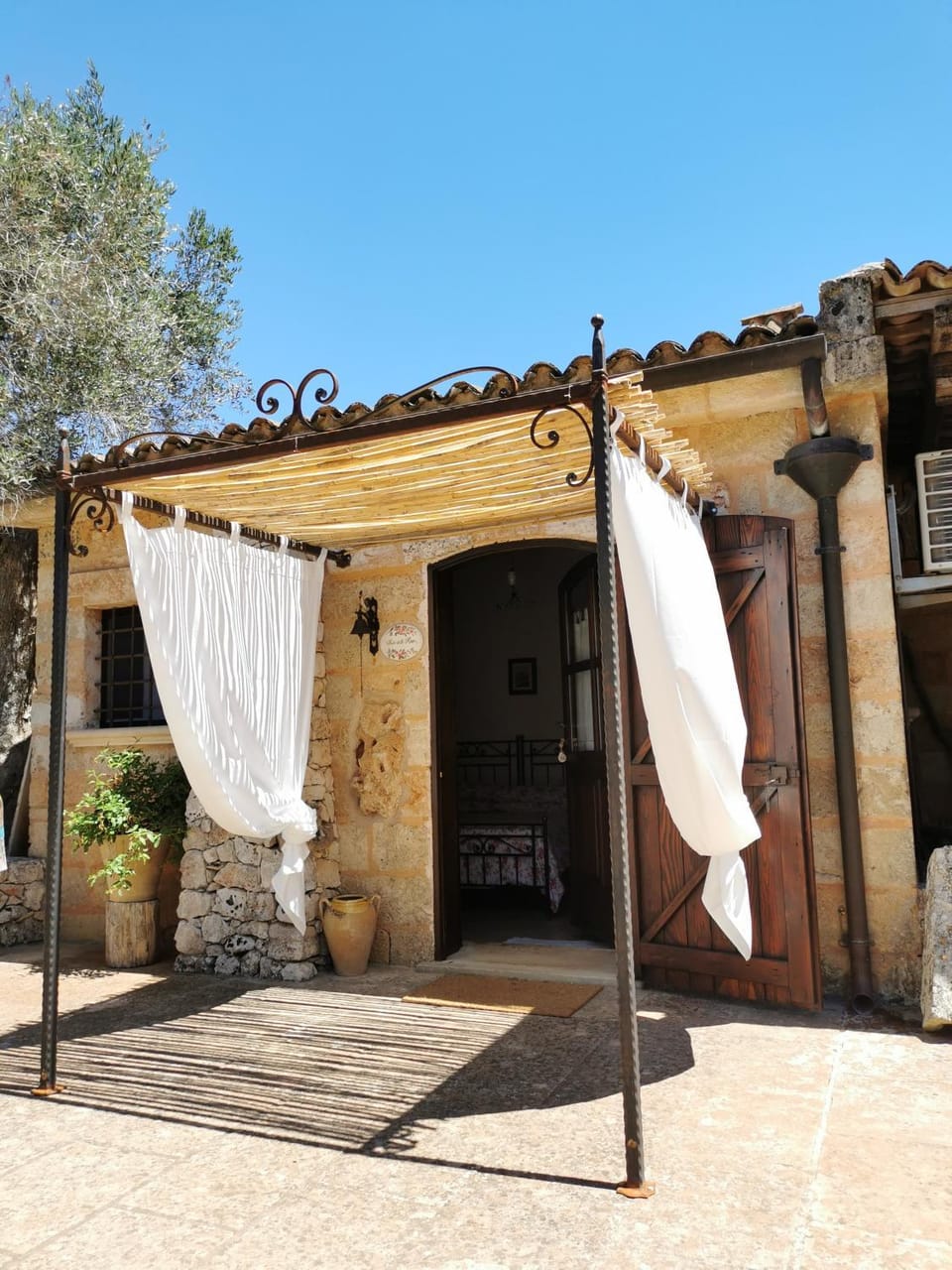 Masseria Borgo del Gallo Bed and Breakfast in Apulia